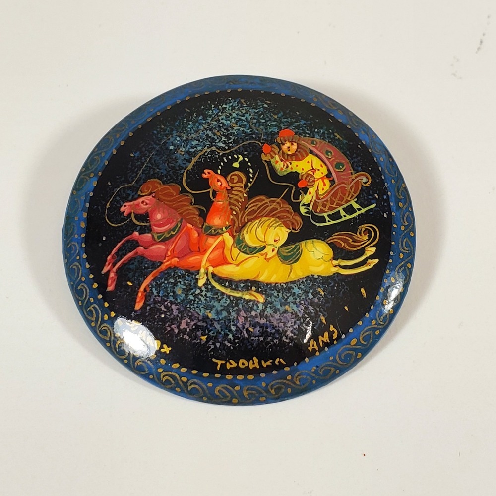 Vintage Russian Troika Signed Hand Painted Lacquer Brooch Pin 3 Horses & Sleigh